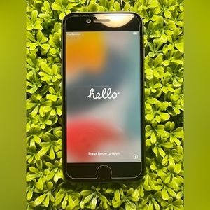 Pre-Owned Unlocked Apple iPhone 8 (64 GB) w/Otterbox Case and Belt Clip